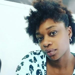 Meet your Posher, Jacqueline