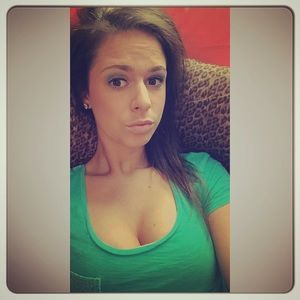 Meet your Posher, Stephanie