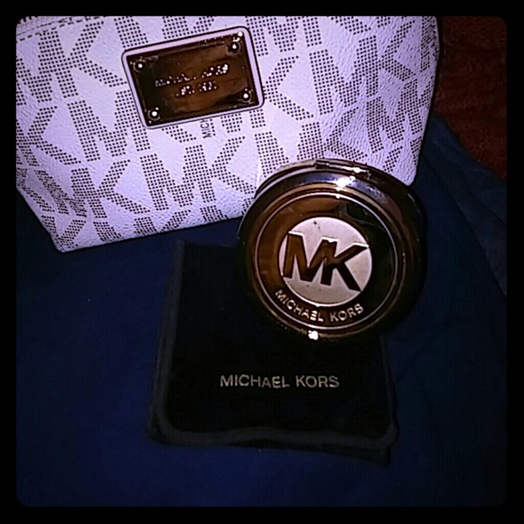 Michael Kors compact