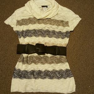 Tunic shirt with belt