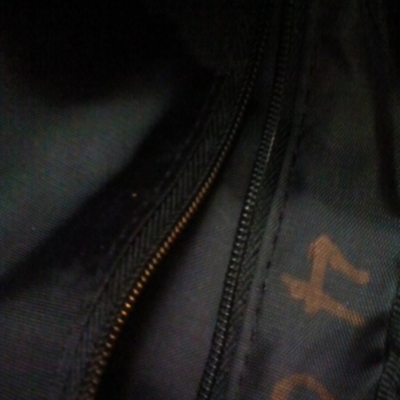 Purse - Picture 2 of 3