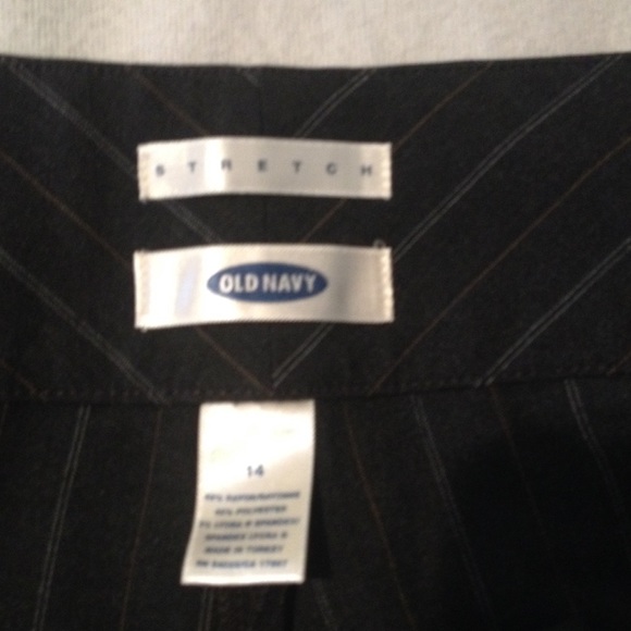 Old Navy trousers - Picture 3 of 4