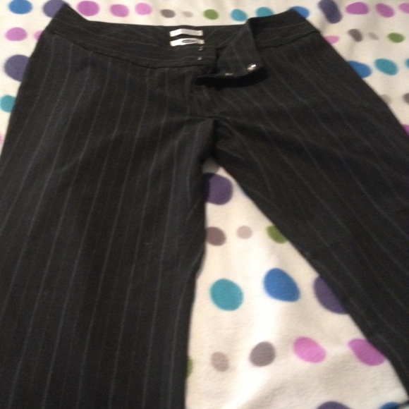 Old Navy trousers - Picture 4 of 4
