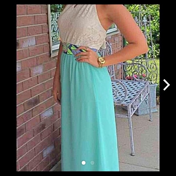 Gorgeous maxi dress. Worn once for pictures.
