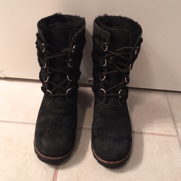 UGG Appalachin black lace-up boots