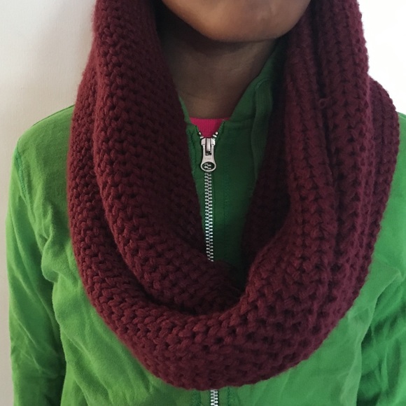 Infinity scarf - Picture 2 of 3
