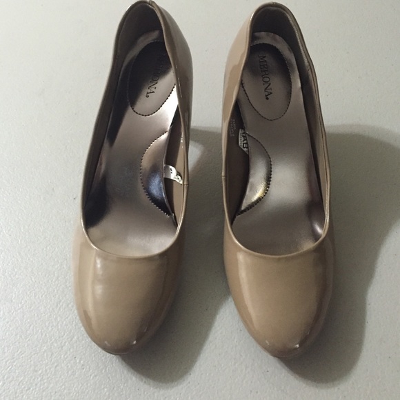 Merona heels - Picture 2 of 4