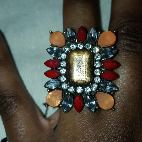 RGUNDY  RING - Picture 3 of 4