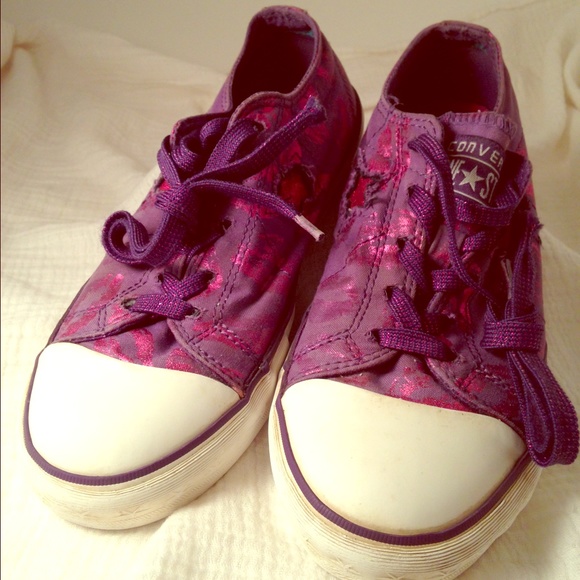 Rare Converse One Star with metallic lips size 3 - Picture 1 of 4