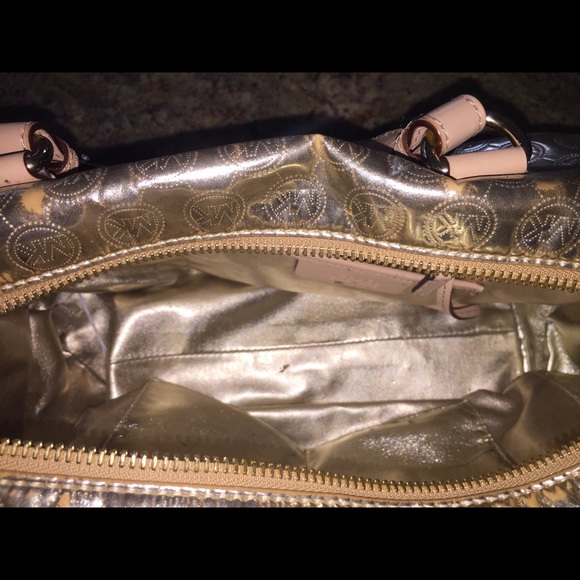 Authentic, gently used MK bag - Picture 2 of 3