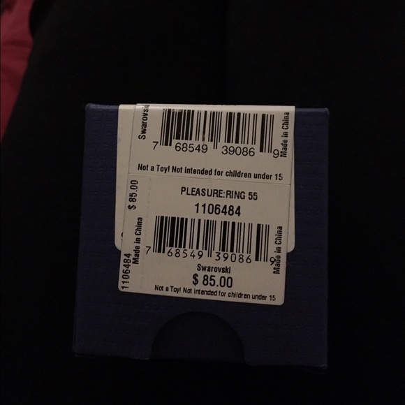 Swarovski brand new star ring - Picture 3 of 4