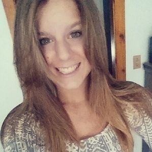 Meet your Posher, Leah