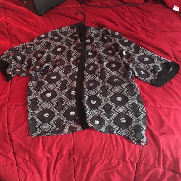 H&M SHEER LIGHT KIMONO