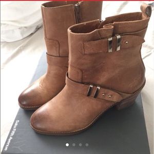 Saks 5th ave booties size 6.5