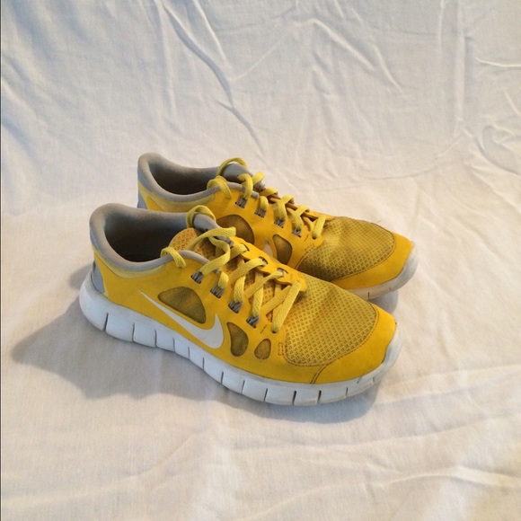 Nike Free Running Shoes (yellow)