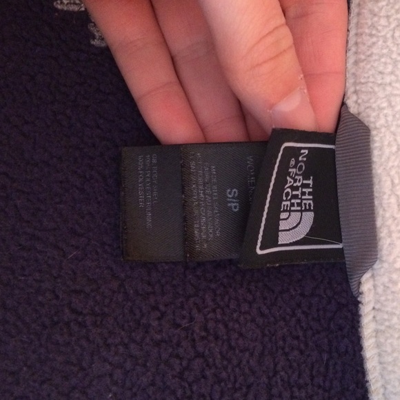 North Face fleece - Picture 3 of 3