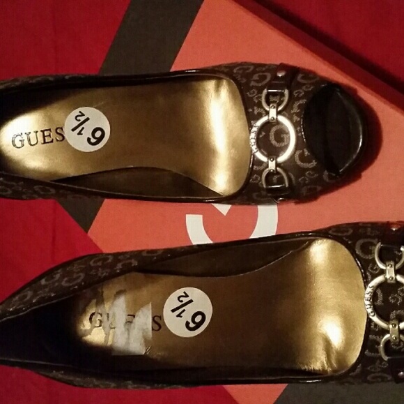G by Guess 6 1/2 Heels - Picture 2 of 3