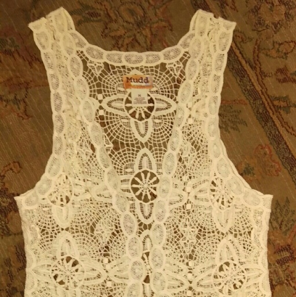 Lace vest - Picture 1 of 2