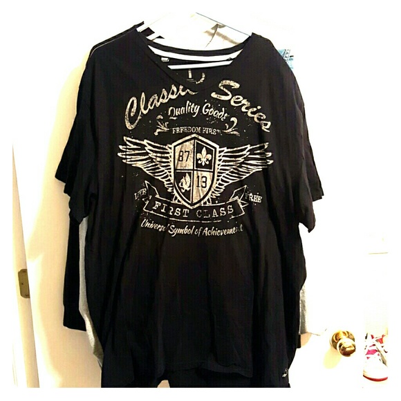 Black graphic Tee