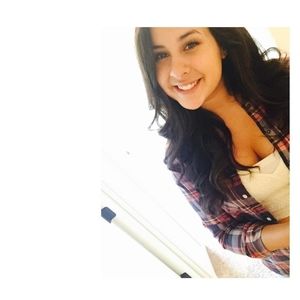 Meet your Posher, Jazmin