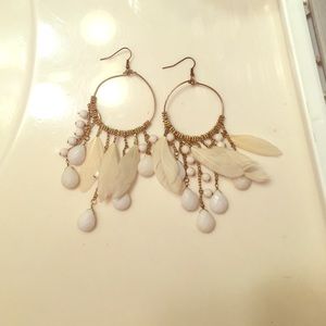 Aldo feather earrings!