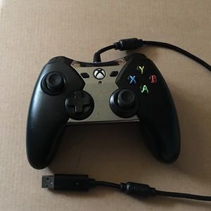 Xbox One wired controller in like new condition