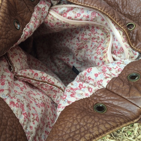 Foreign Exchange Bag - Picture 2 of 2