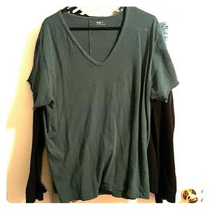 Loose v neck tee