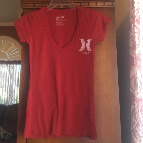 HURLEY v-neck