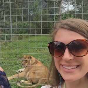 Meet your Posher, Melissa