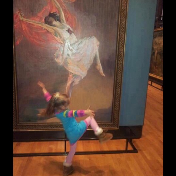 Meet your Posher, Necia - Picture 4 of 4