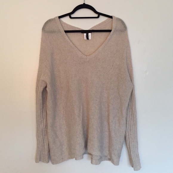 Cashmere/ wool blend BCBG sweater