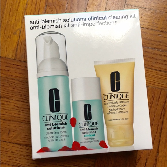 Clinique anti-blemish solutions clearing kit