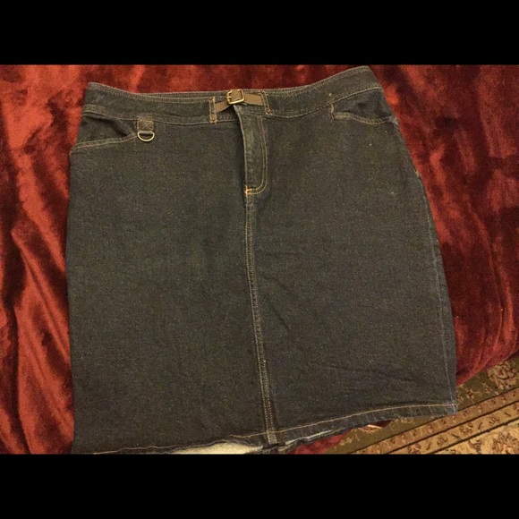 Dark denim skirt