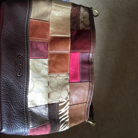 SOLD Coach patchwork shoulder bag - Picture 2 of 3