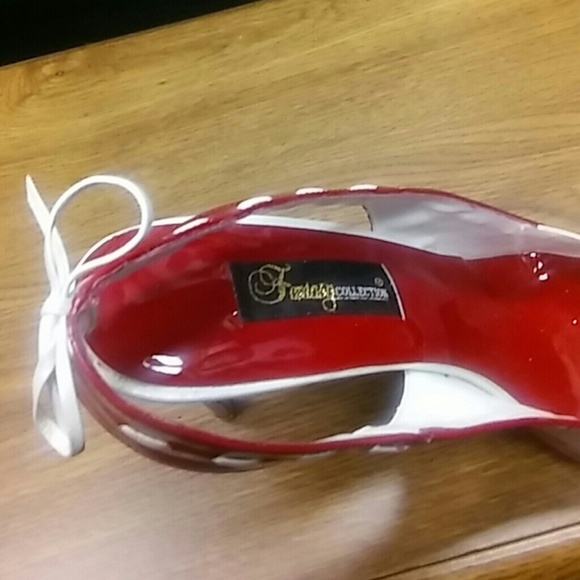 (SOLD) Fantasy Collection Classy Pump size 11 - Picture 4 of 4