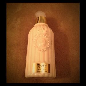 ⭐️ON HOLD⭐️JUICY COUTURE COUTURE Body Lotion 6.7oz