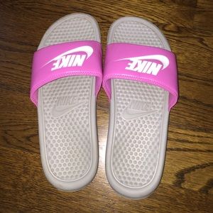 Nike slides