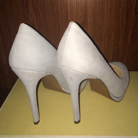 💕SOLD💕 Jessica Simpson heels - Picture 3 of 3