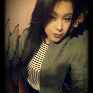 Meet your Posher, Mayra