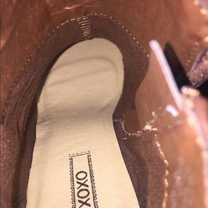 Xoxo brown booties