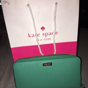 KATE SPADE NWOT WALLET TURQUOISE