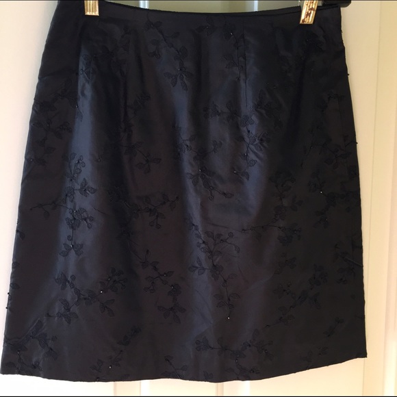 Ann Taylor beaded silk skirt - Picture 3 of 4