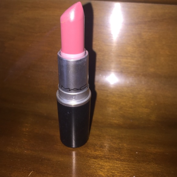 Mac lipstick