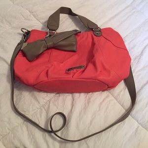 Betsey Johnson cross body purse 😊