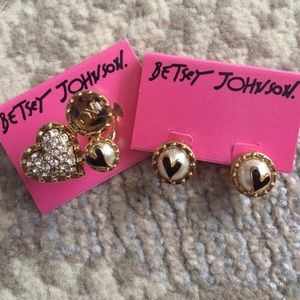NWT Betsey Johnson 💜 love ring