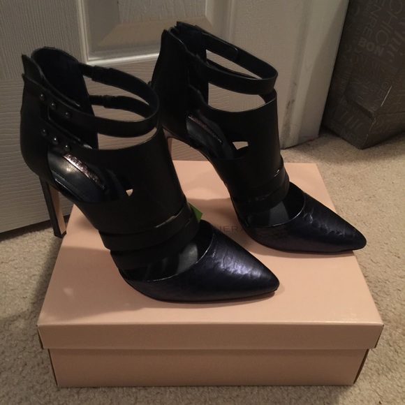 Bgbg snakeskin shoes