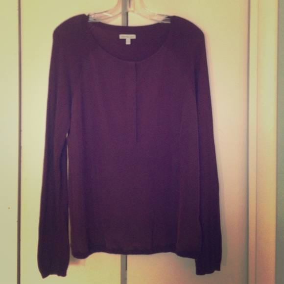 Super cute Calvin Klein Sweater Top