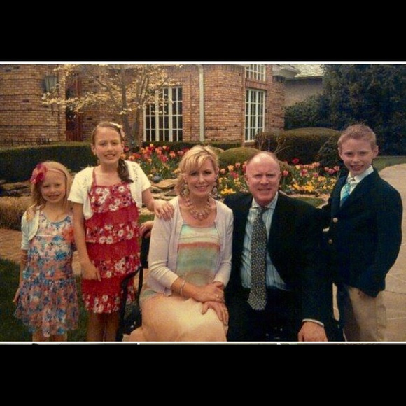 🌸Jen, Suggested User on Posh!🌸 - Picture 2 of 4