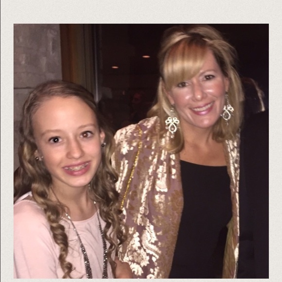 🌸Jen, Suggested User on Posh!🌸 - Picture 4 of 4